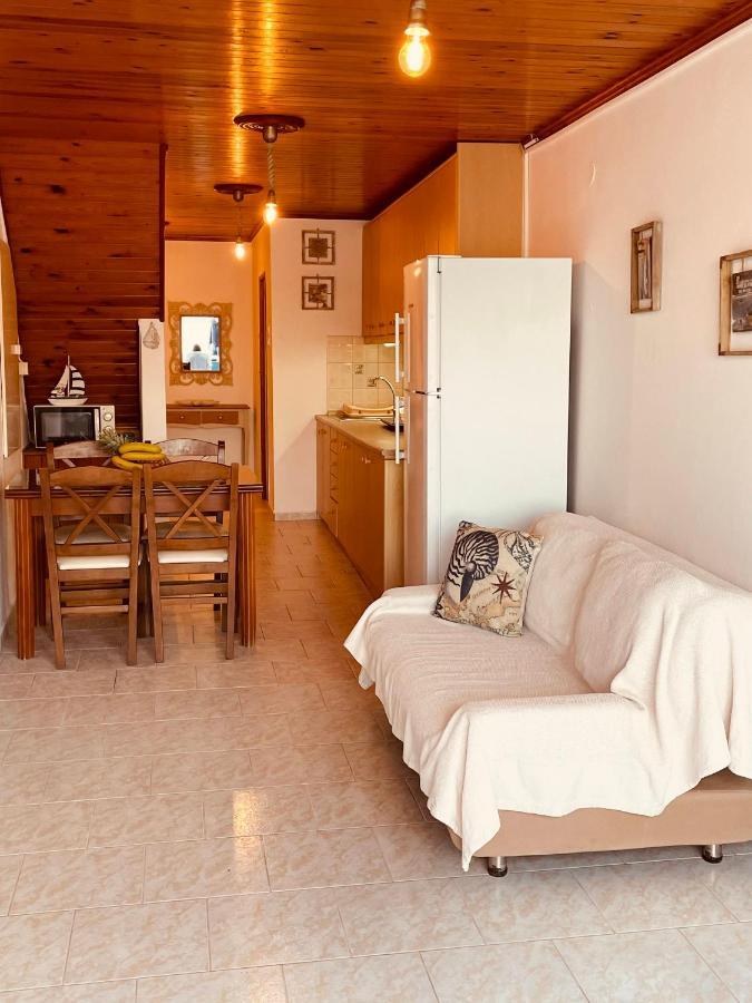 Erginas Boat House Apartment Plaka  Luaran gambar